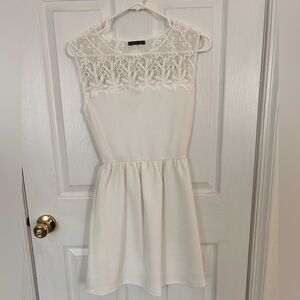 Soprano xs white cocktail dress